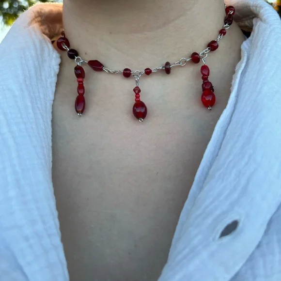 Blood Red Beaded Necklace - Picture 5 of 7
